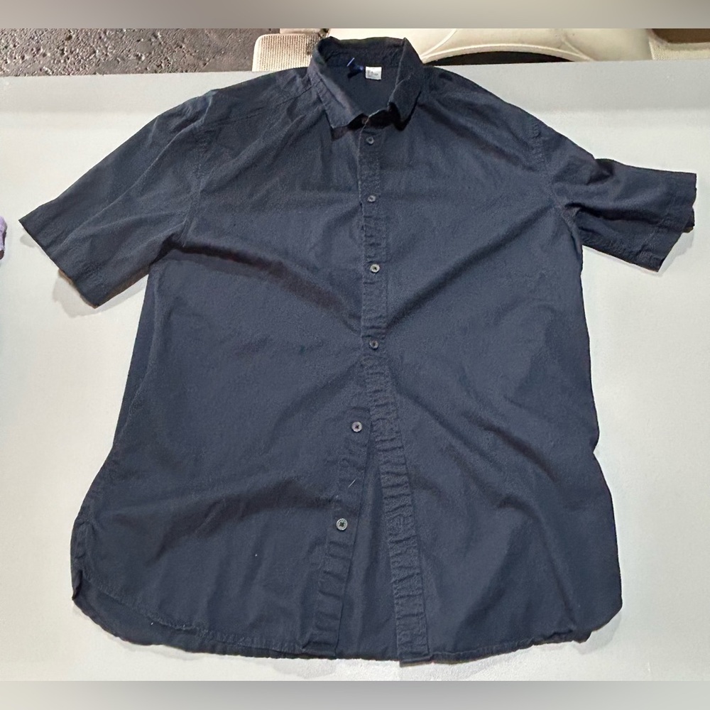 (3 for $15)  NWOT Divided Navy Blue Button Down (Men’s Medium)